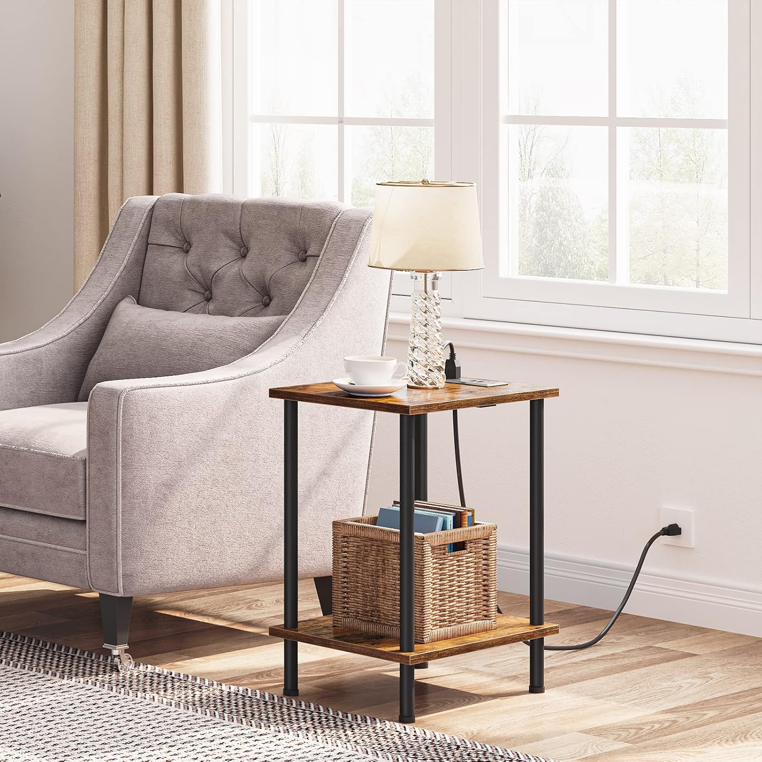HOOBRO Side Table with Charging Station